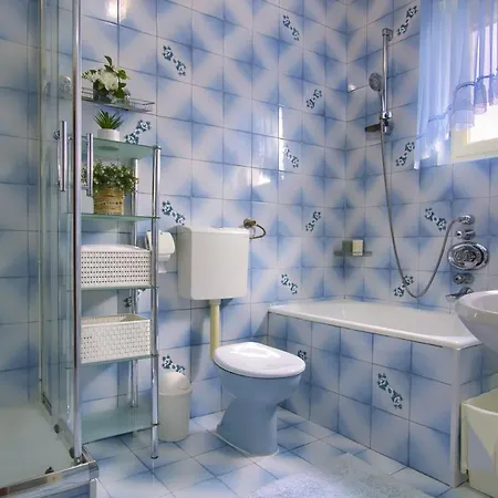 Spacious, Two Terrace Sunnyside W Amazing View * Kali